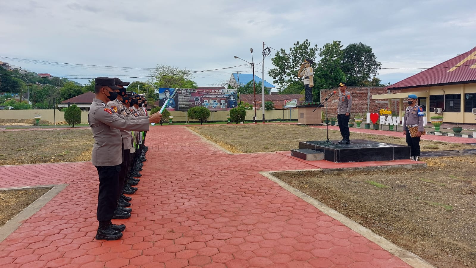 apel perdana