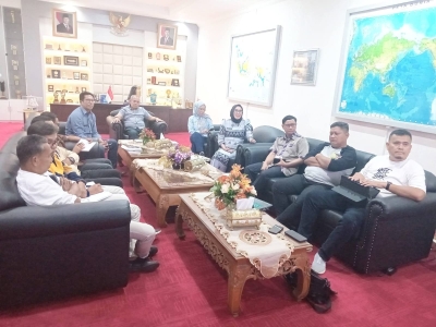 Siap Jadi Role Model Nasional, Wali Kota Dukung Pemanfaatan Hutan Mangrove Lakologou Sebagai Kawasan Blue Carbon