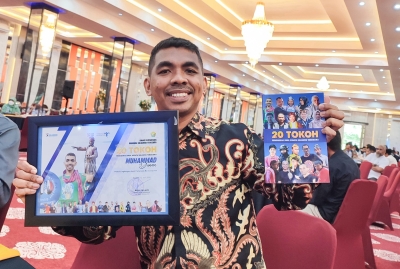 Muhammad Yunan Terima Penghargaan Sebagai Tokoh Penggerak Desa Wisata