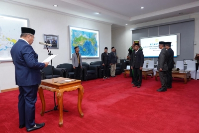 Lantik La Ode Endang Sebagai Direktur Perumda Polima, Ini Pesan Wali Kota Baubau