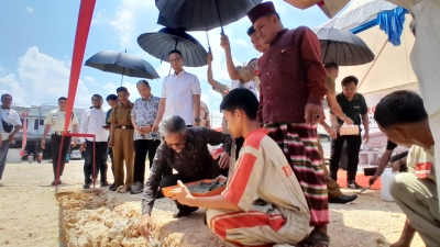 Peletakan batu pertama showroom Kalla Toyota di Kota Baubau