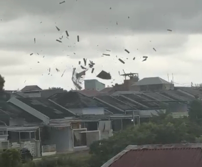 Puluhan Rumah di Baubau Rusak Diterjang Puting Beliung