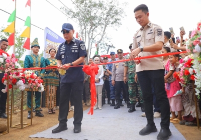 Resmikan Jembatan Bailey di Konut, Gubernur Sultra Sebut Sebagai Solusi Darurat Banjir