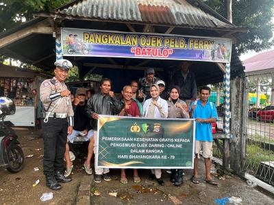 Sambut HUT Bhayangkara ke-79, Polres Baubau Gelar Bakti Kesehatan untuk Ojol dan Ojek Pangkalan