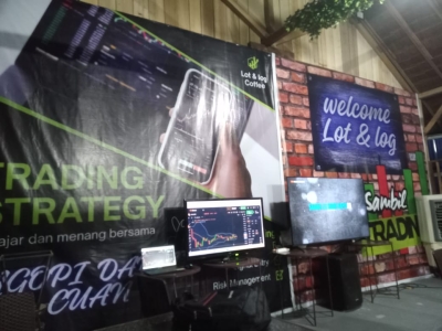 Lot & Log Coffee Kendari Launching, Ngopi Santai Sambil Trading